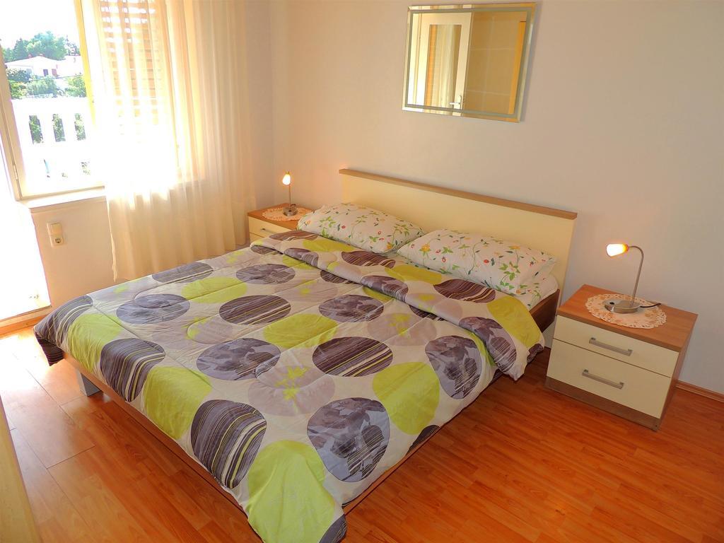 Apartments Zlatko Krk Town Buitenkant foto